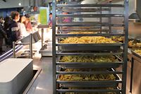 Lokales, Situation der Sekundarschul-Kantinen Gespräch mit Restopolis-Direktorin Monique Ludovicy / Visite Forum-Kantine, Foto: Chris Karaba/Luxemburger Wort