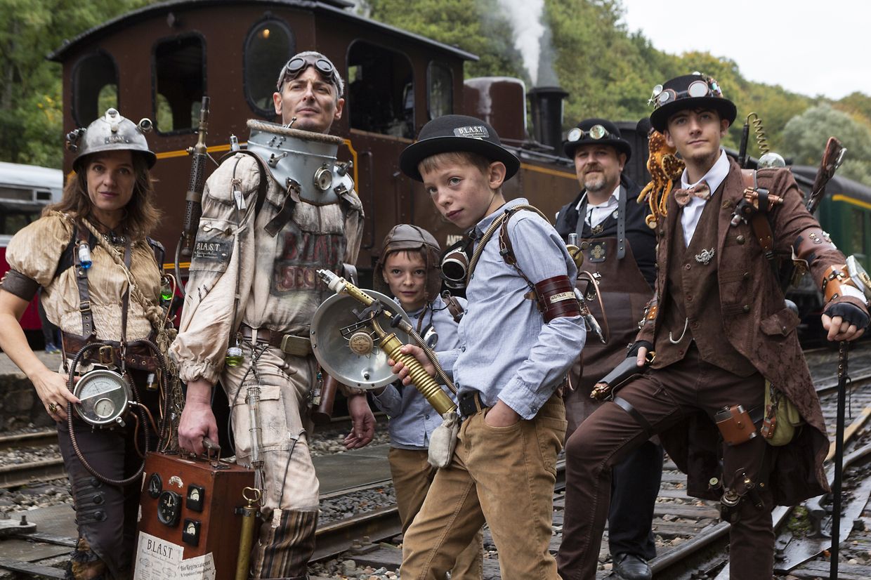 Kaum ein Ort dürfte eine bessere Kulisse für eine Steampunk-Convention abgeben, als der Fond-de-Gras. Davon konnten sich am Wochenende wieder zahlreiche Besucher überzeugen. 