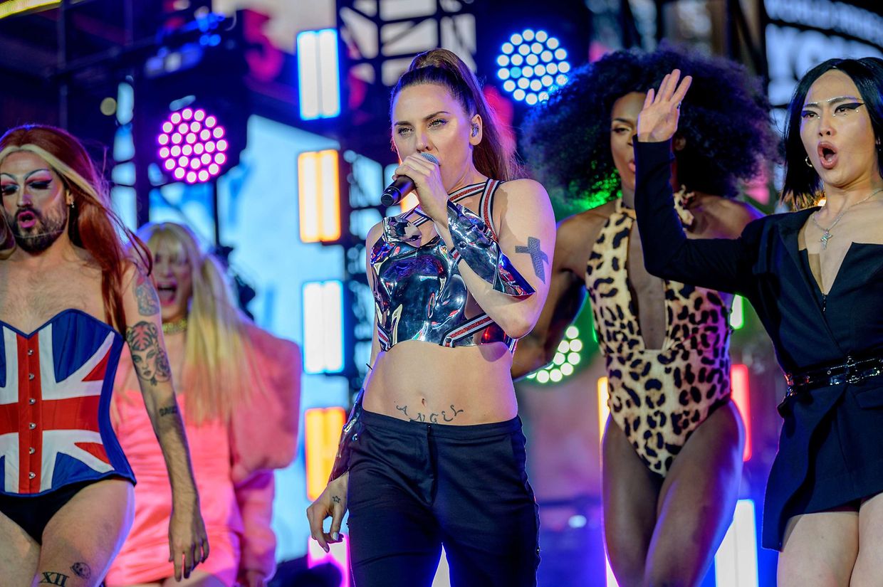 Das frühere Spice Girl Melanie C tritt bei der Abschlussfeier der WorldPride NYC 2019 am Times Square auf.