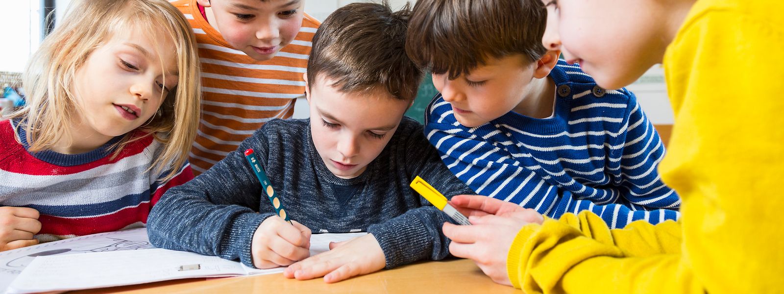Bei Bildern und Darstellungen in Schulbüchern sollen zukünftig klischeehafte Darstellungen vermieden werden.