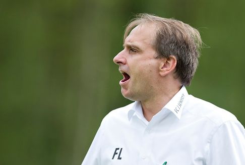 Division 1 : Schieren: Frank Lessure prolonge 