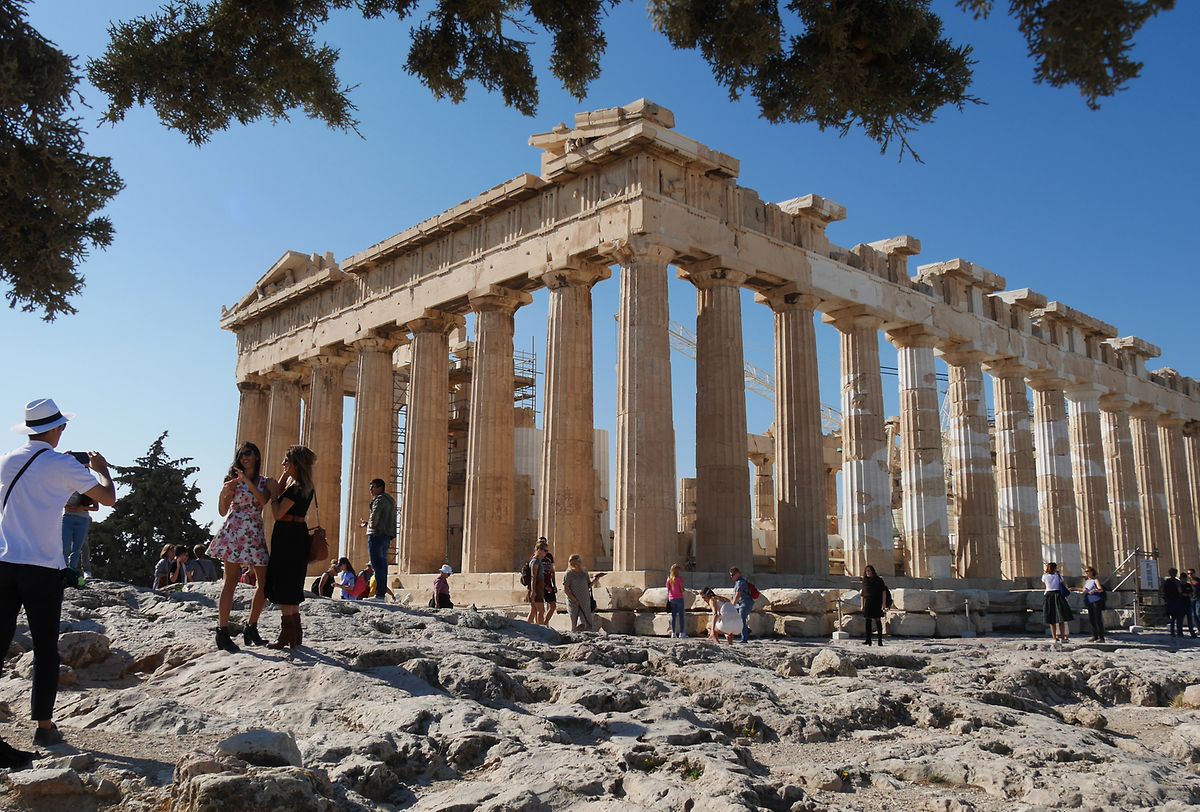 Die Akropolis mit dem einmalig schönen marmornen Parthenon ist ein Muss in der griechischen Hauptstadt Athen. 