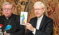IPO , Beschofshaus , Palais Episcopal , PK Ernennung neuer Weihbischof und neuer Generalvikar , Leon Wagener , neuer Weihbischof , Erzbischof Jean Claude Hollerich , Generalvikar Patrick Muller , Foto: Guy Jallay/Luxemburger Wort