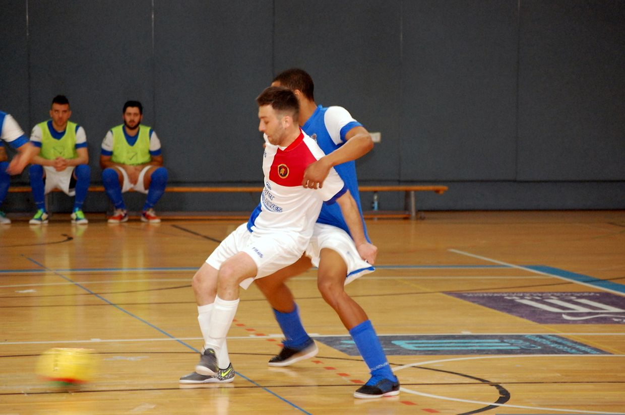 Vitor Machado (AS Sparta Dudelange) et Joao Manuel Tavares Teixeira (US Esch-sur-Alzette)