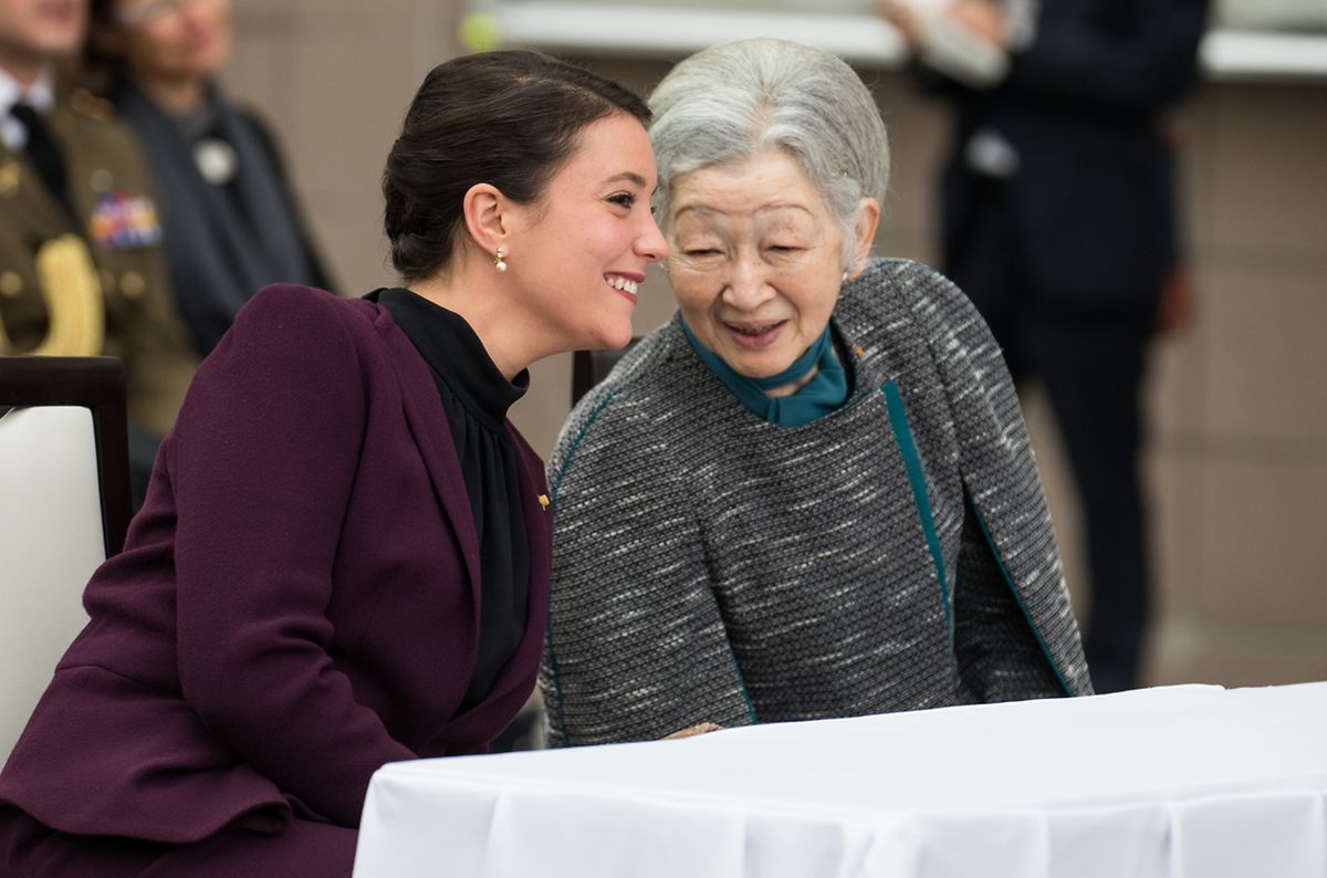 Großherzog Henri ist stolz über den Auftritt seiner Tochter, Prinzessin Alexandra, in Japan. Sie habe ihre Mutter hervorragend vertreten, so das Luxemburger Staatsoberhaupt.