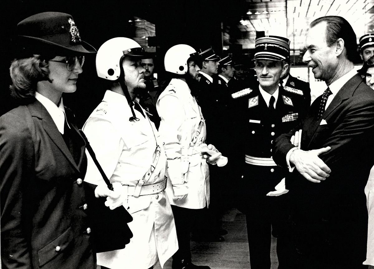 Truppeninspektion durch den Grossherzog am 13. Juni 1980 bei der 50. Jubiläumsfeier der Lokalpolizei.