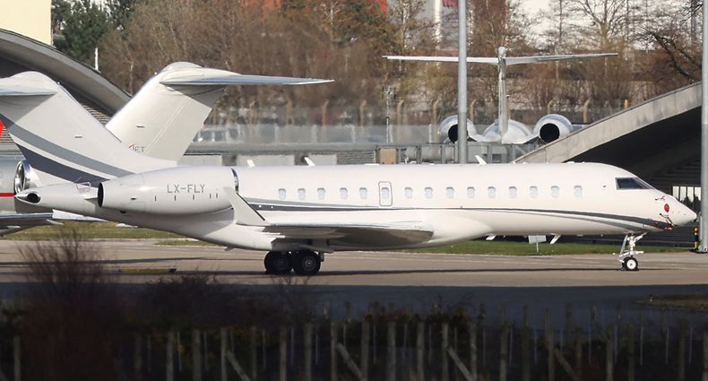 Britische Medien berichteten, dass dieses in Luxemburg registrierte Flugzeug beschlagnahmt worden sei. Die luxemburgischen Behörden dementieren dies jedoch.
