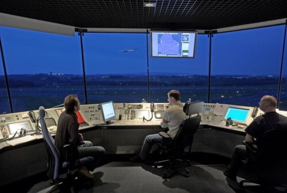 Air traffic controller strike averted