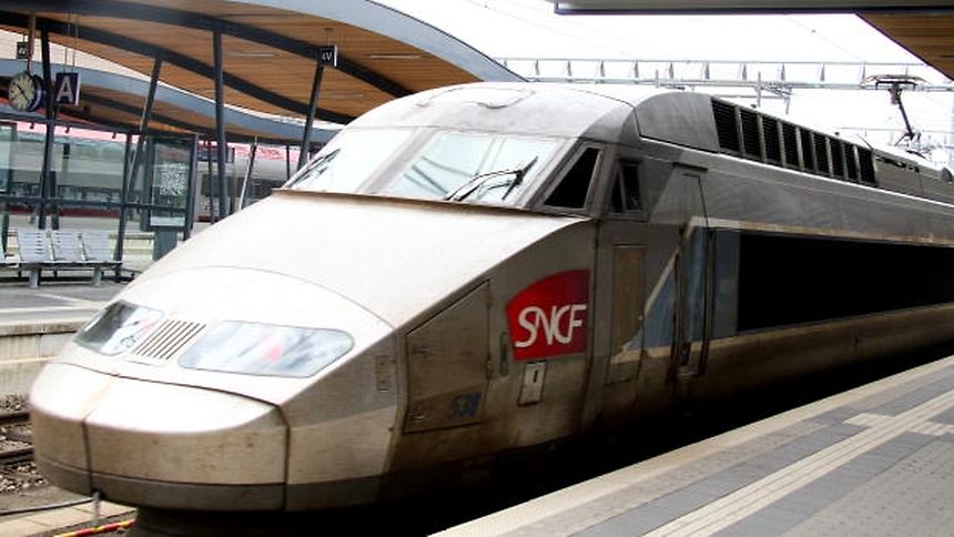 Οι άνθρωποι θα είναι σε θέση να ταξιδέψει με TGV μεταξύ του Λουξεμβούργου και του Στρασβούργου άμεσα σε μόλις 1 ώρα και 39 λεπτά αρχής γενομένης αυτή την Κυριακή. 
