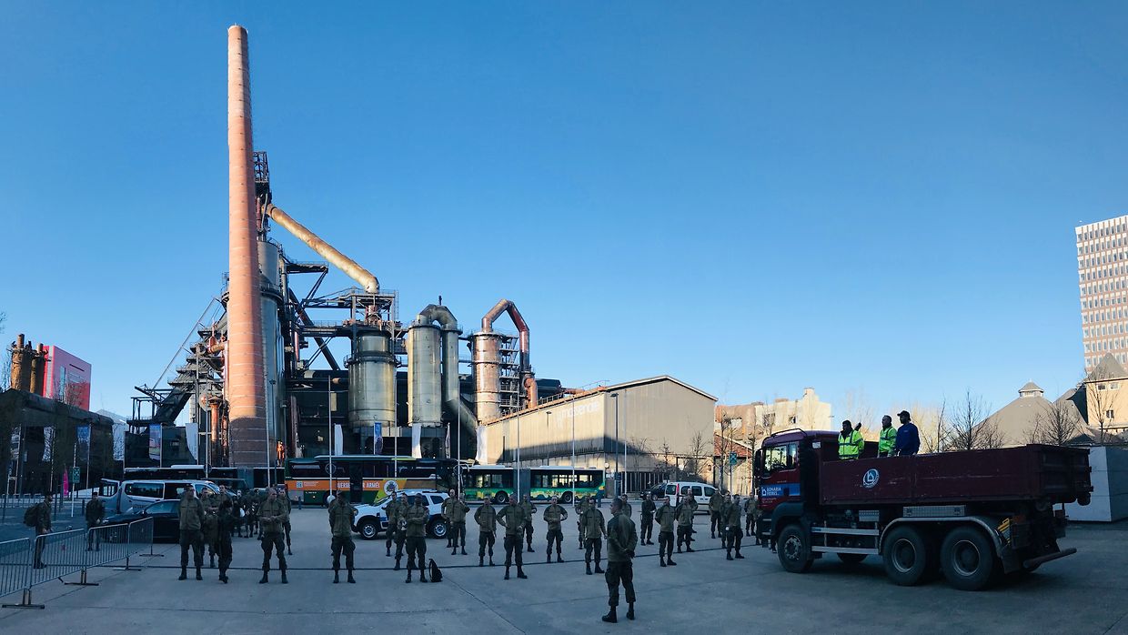 La société a été appelée pour assister l'Armée à mettre en place le centre de soins avancé d'Esch/Belval. 