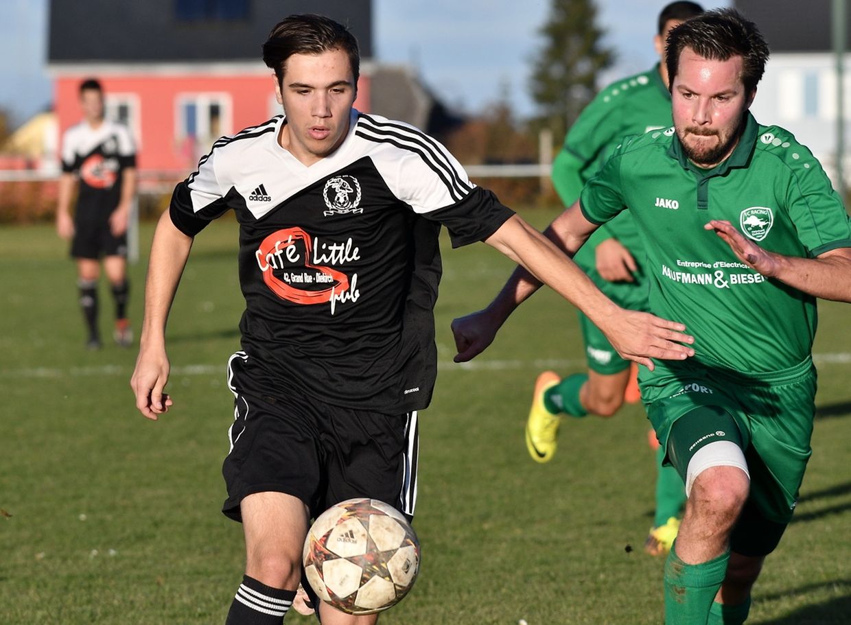 Danny Lago et Chris Feinen / Football Coupe FLF Luxembourg, 32ème de finale, Saison 2016-2017 / 30.10.2016 / Racing Heiderscheid - Eschdorf vs Jeunesse Gilsdorf  /Stade Um Quatre Vents, Eschdorf / Photo : Michel Dell'Aiera