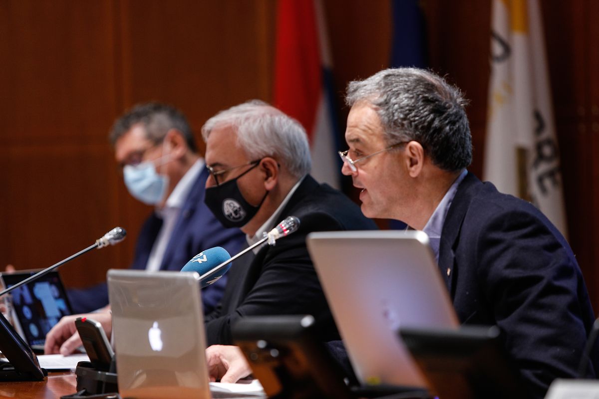 Kritisieren den Expansionskurs von Enovos: Romain Schmit, Generalsekretär des Handwerksverbandes, Marc Thein von der „Fédération du Génie Technique“ und  Michel Reckinger, Präsident des Handwerksverbands (von links nach rechts). 