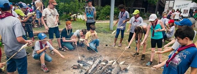 Die FNEL verabschiedet sich traditionell mit dem „Pow-Wow“, einer großen Scoutskirmes, in die Sommerferien. In diesem Jahr zog es die Gruppen aus dem ganzen Land nach Mamer. 
