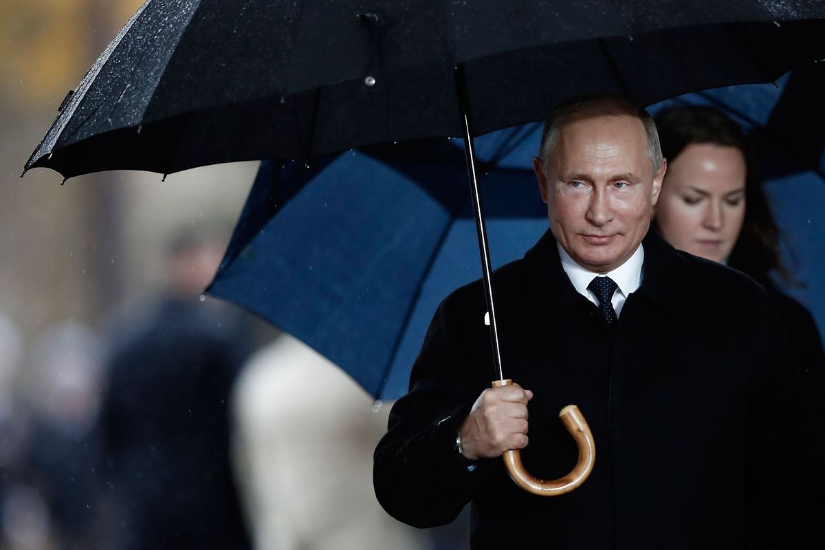 Russian President Vladimir Putin arrives to attend a ceremony at the Arc de Triomphe in Paris on November 11, 2018 as part of commemorations marking the 100th anniversary of the 11 November 1918 armistice, ending World War I. (Photo by BENOIT TESSIER / POOL / AFP)