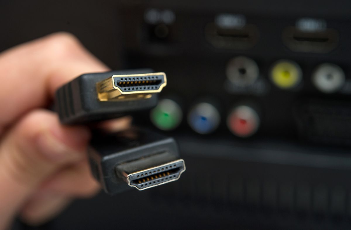 Nur optisch ein Unterschied: Ob der Stecker des HDMI-Kabels vergoldet ist, oder nicht, macht sich bei der Datenübertragung nicht bemerkbar.
