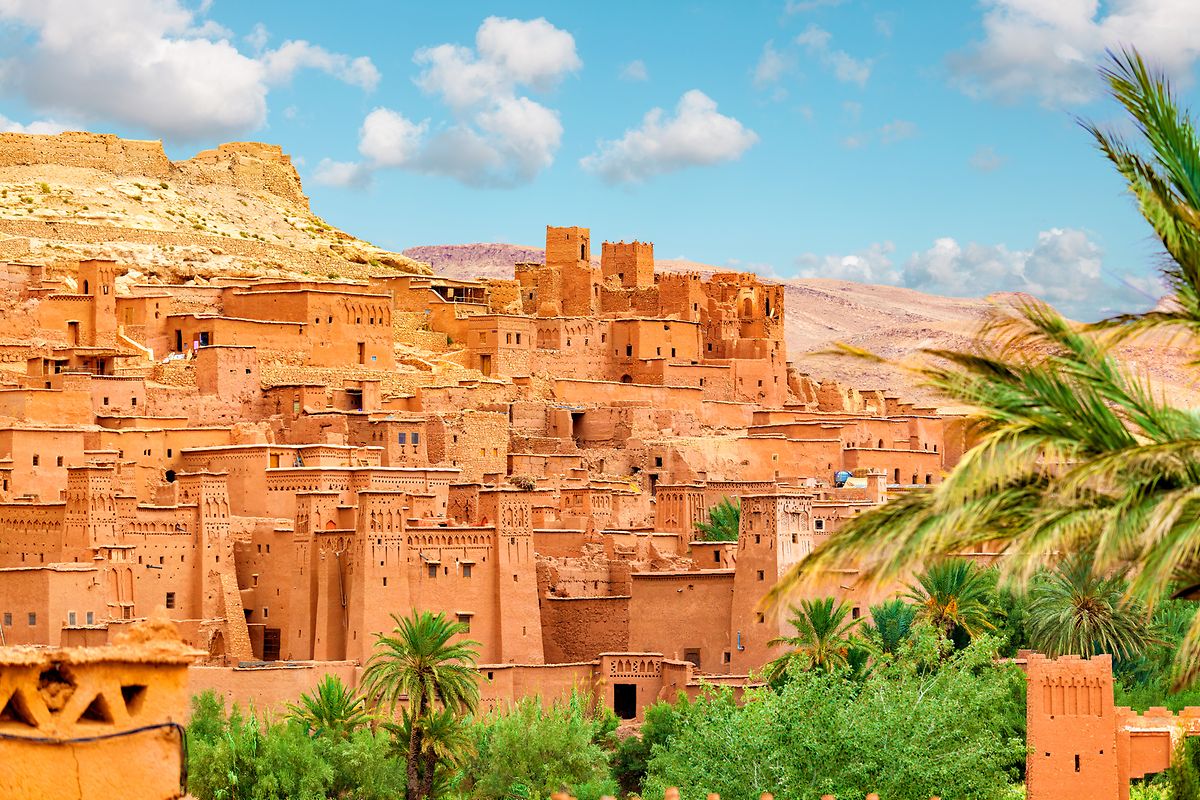 Reisen in das Atlasgebirge von Marrakesch aus lasten nicht allzu sehr auf dem Urlaubsbudget. Ein Grund dafür ist der schwache Kurs des marokkanischen Dirham gegenüber dem Euro.
