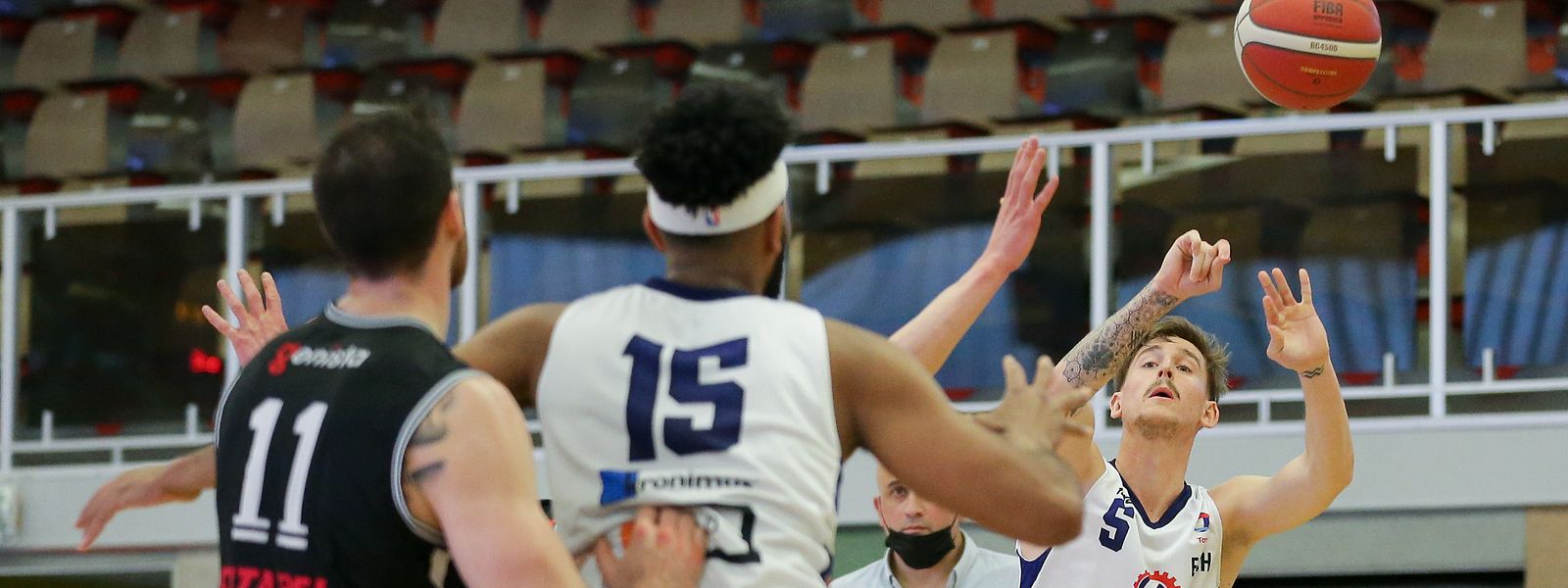 Basket Eschs Joe Biever (r.) hat das Restprogramm im Hinterkopf.
