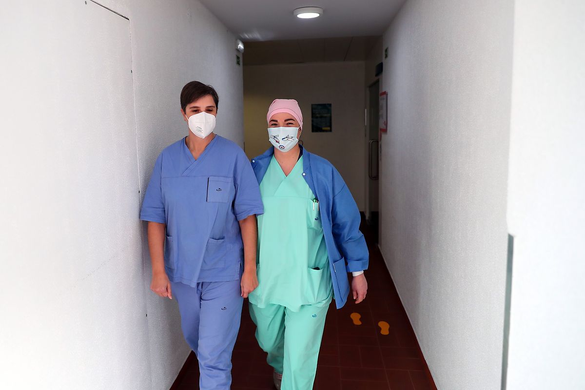 A médica luxemburguesa, Modesta Dargeviciute (à direita) e a enfermeira luso-descendente, Filomena Silva Costa (à esquerda).