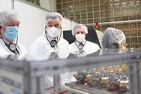 Wirtschaft, Visite Rotarex, S.A.R. Guillaume, Franz Fayot, ministre de l’Économie, Jean-Claude Schmitz, CEO, Rotarex Covid-19, Coronavirus, Chris Karaba/Luxemburger Wort