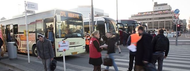 Des cars de substitution ont été mis en place mercredi afin d'acheminer les usagers des TER vers Thionville.
