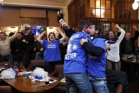 Fußballsensation: Leicester City erstmals englischer Meister