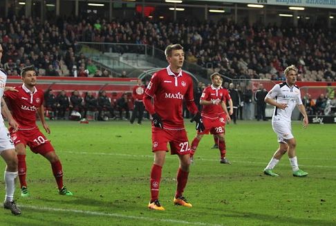 Fußball: Deville muss an der Hand operiert werden