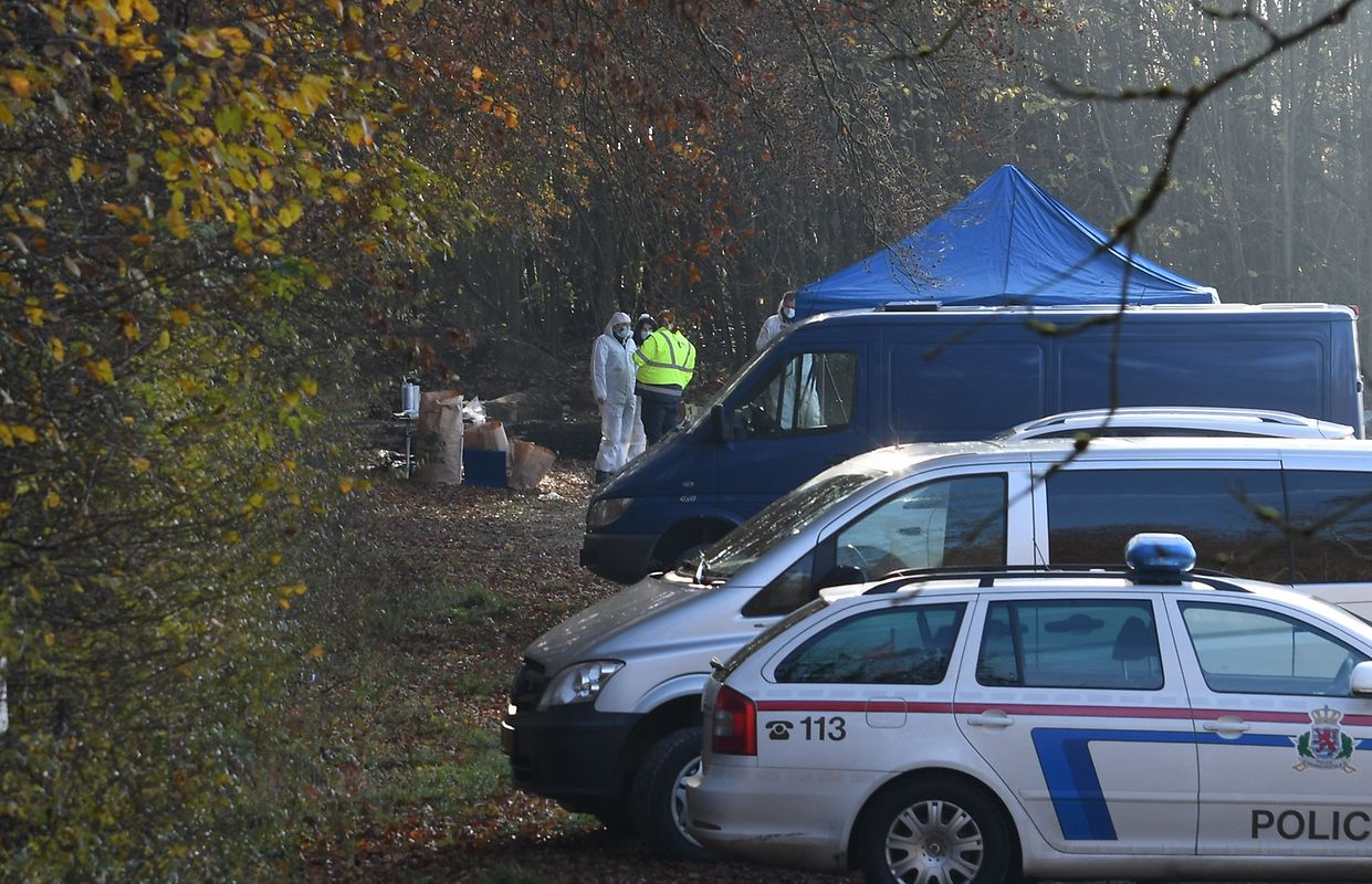Die Polizei war am Montagvormittag mit einem Großaufgebot am Tatort im Einsatz. 