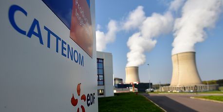 EU unveils controversial green label for gas and nuclear - Vimarsana News