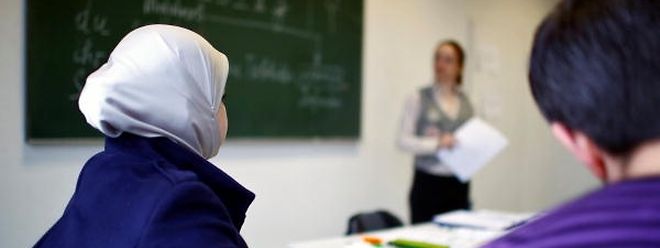 Das Lesen der lateinischen Buchstaben ist für viele arabischsprachigen Menschen bereits eine erste Herausforderung.