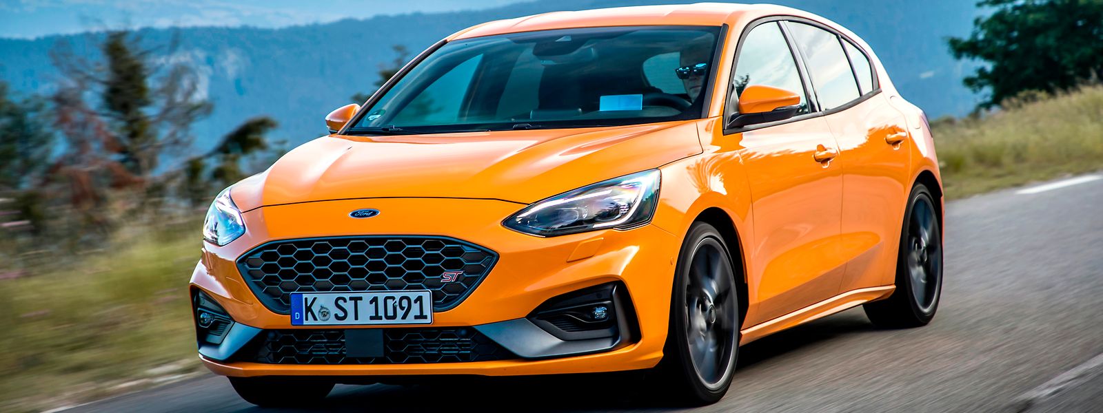Auch optisch macht der neue Ford Focus ST einiges her – vor allem in „Orange Fury“.