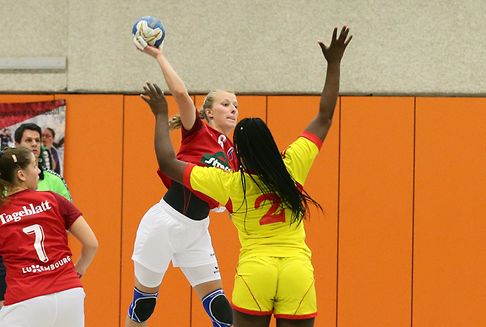 FLH-Frauen: Knappe Niederlage zum Auftakt