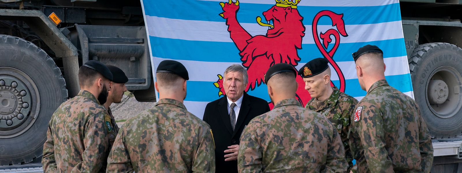 NATO-Präsenz in Litauen: Armeeminister François Bausch und General Steve Thull (2.v.r.) besuchten im Mai vorigen Jahres die luxemburgischen Soldaten in Rukla.