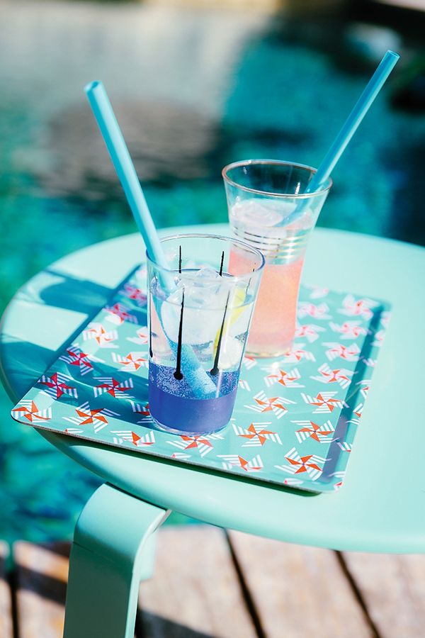 Cyan ist eine der Trendfarben der Gartensaison 2015. 