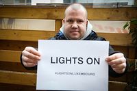 Wirtschaft, Lights on, Luxemburg, Gastrogewerbe demonstriert in aller Stille, Gastronomen gehen auf die Strasse, gegen Lockdown Foto: Anouk Antony/Luxemburger Wort