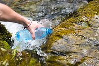 Certaines ressources souterraines ne sont plus exploitées pour maintenir suffisamment de volume d'eau de qualité en surface.