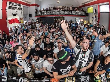 Champions-League-Finale: Juve-Fans in Luxemburg