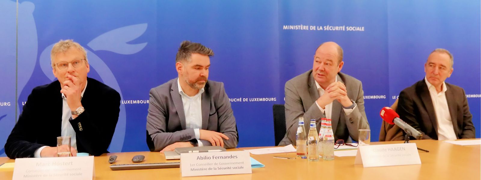 Minister Claude Haagen (2.v.r.) sowie Marc Hostert, Abilio Fernandes und Christian Oberlé (v.l.n.r.) haben am Mittwoch die Vereinfachungen im Sozialsektor vorgestellt.