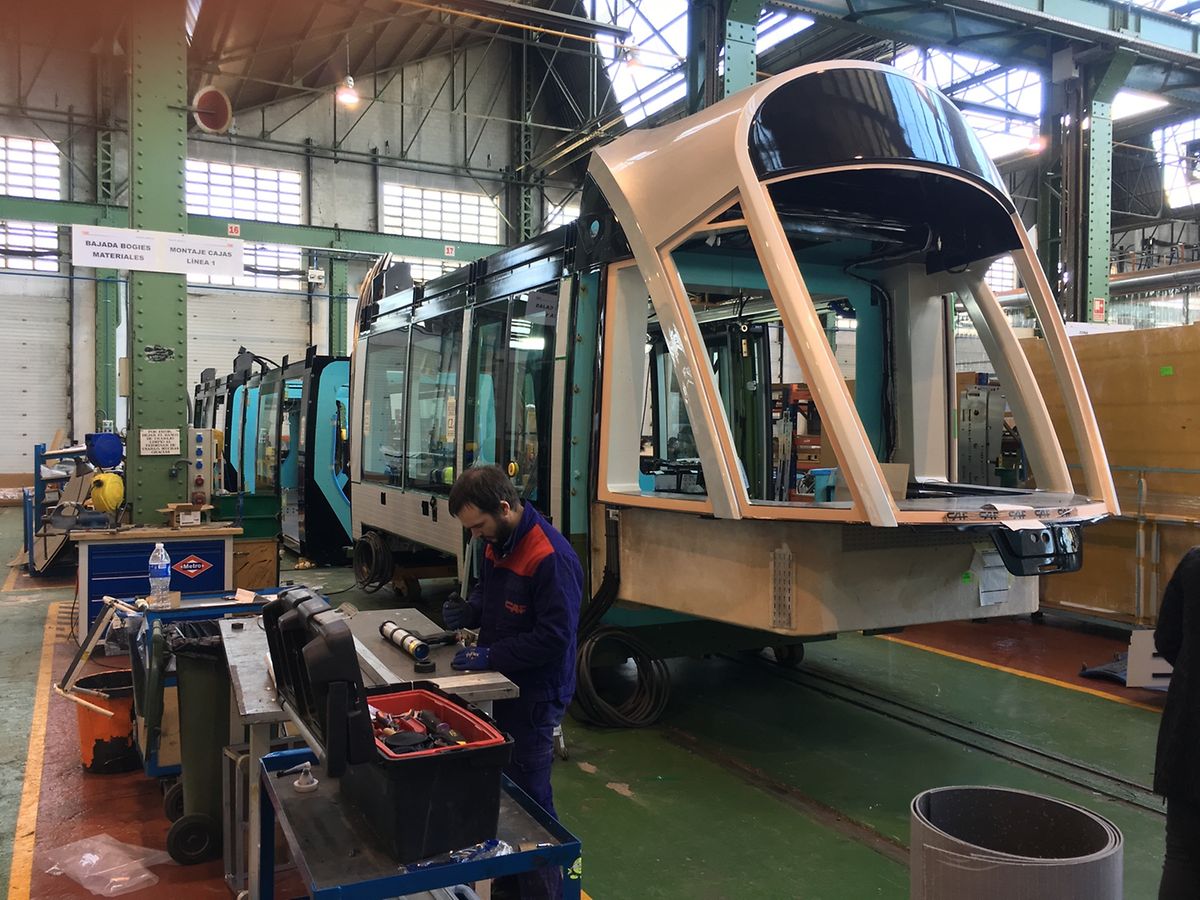 Dans les ateliers de CAF, seront construites 21 rames comme celle-ci.
