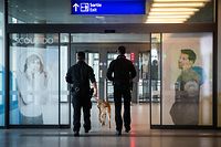 Le Luxembourg pourrait déployer davantage de policiers à l'aéroport de Luxembourg en réponse aux critiques de l'UE.