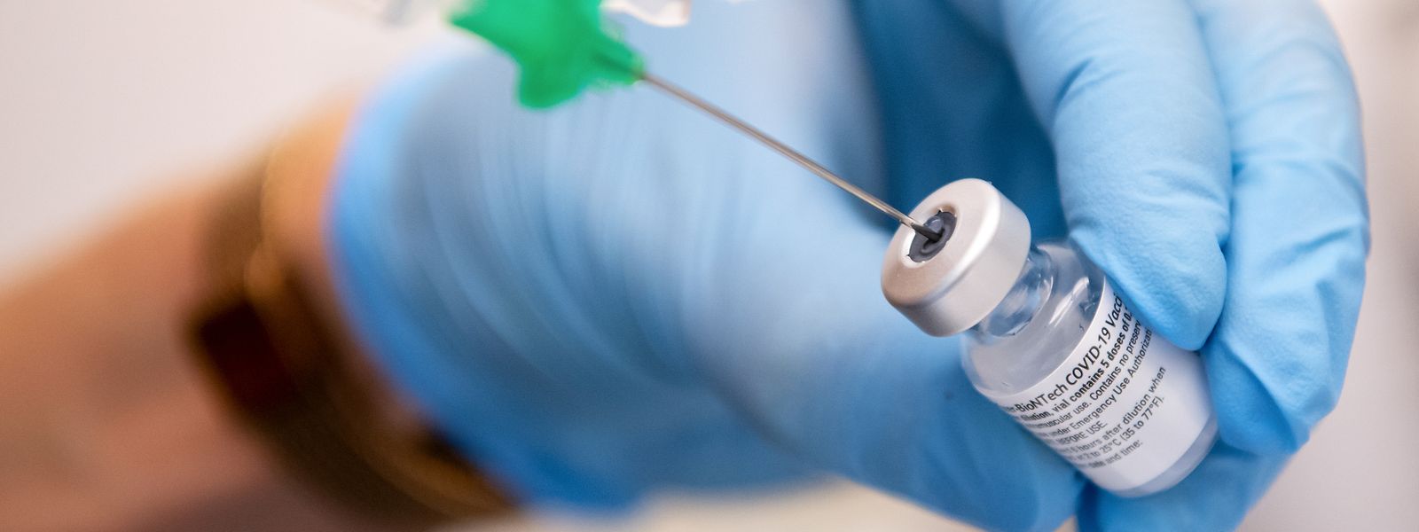 Pfizer muss laut Vertrag bis Ende März geliefert haben, bis dahin werden wohl auch mal Wochen ausgelassen. 