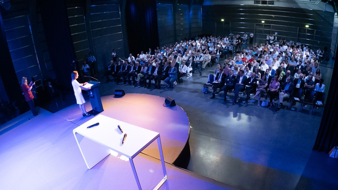 Trotz des schönen Wetters war der DP-Kongress zum Wahlprogramm am Sonntag sehr gut besucht. 