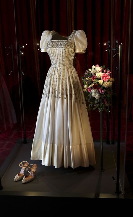 Hochzeitskleid Von Prinzessin Beatrice Im Museum