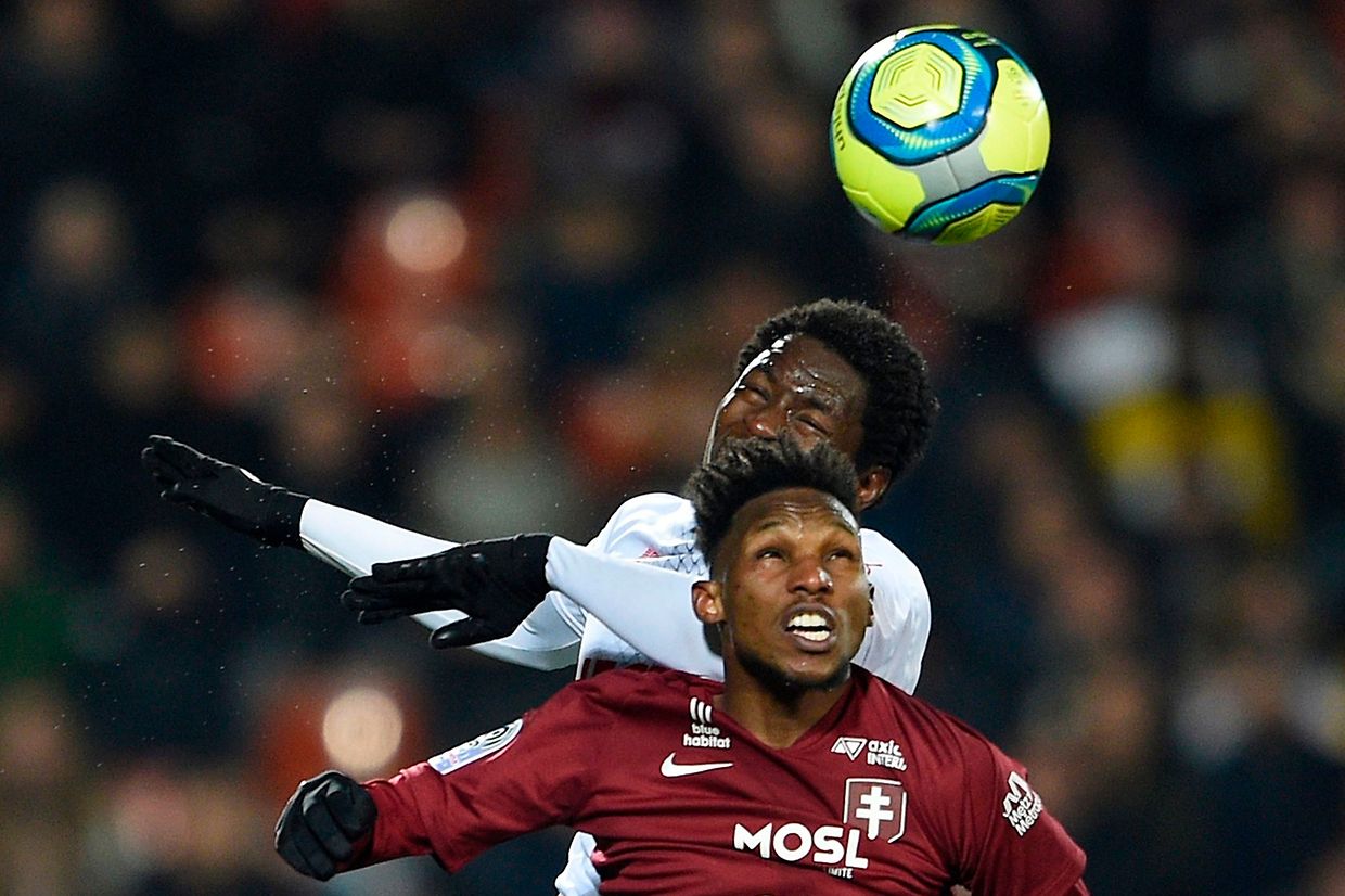 En remportant leur huitième succès de la saison face à Nîmes, grâce à John Boye en fin de match, les Messins comptent désormais 34 points.