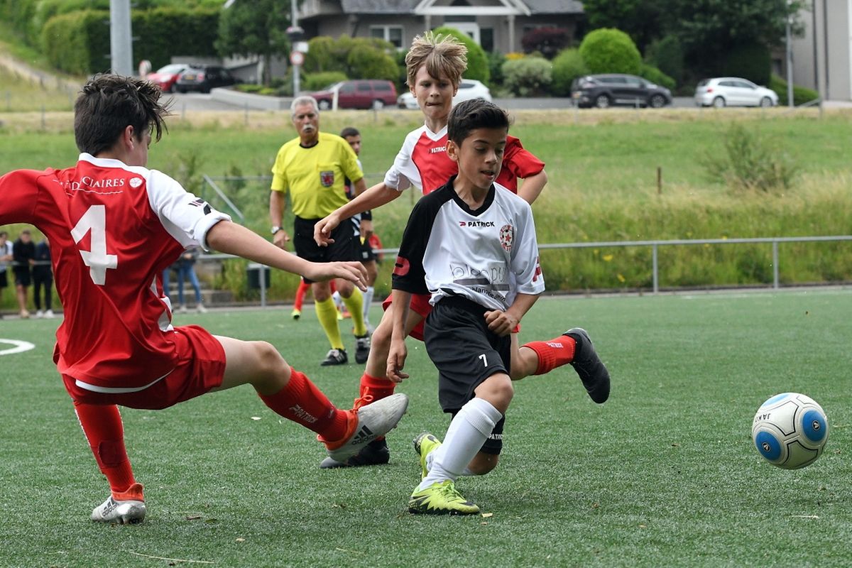 Entente Osten - Red Star Merl Belair.