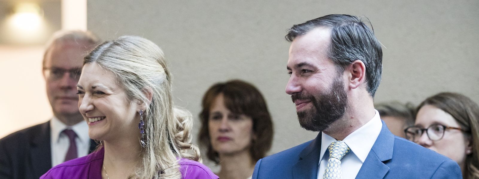 O príncipe Guillaume e a mulher, Stéphanie de Lannoy, tiveram direito a uma visita privada à exposição dedicada a Maria Ana de Bragança, trisavó do futuro herdeiro da coroa