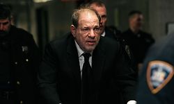 NEW YORK, NY - JANUARY 16: Harvey Weinstein enters New York City Criminal Court for his sex crimes trial on January 16, 2020 in New York City. Weinstein, a movie producer whose alleged sexual misconduct helped spark the #MeToo movement, pleaded not-guilty on five counts of rape and sexual assault against two unnamed women and faces a possible life sentence in prison.   Scott Heins/Getty Images/AFP
== FOR NEWSPAPERS, INTERNET, TELCOS & TELEVISION USE ONLY ==