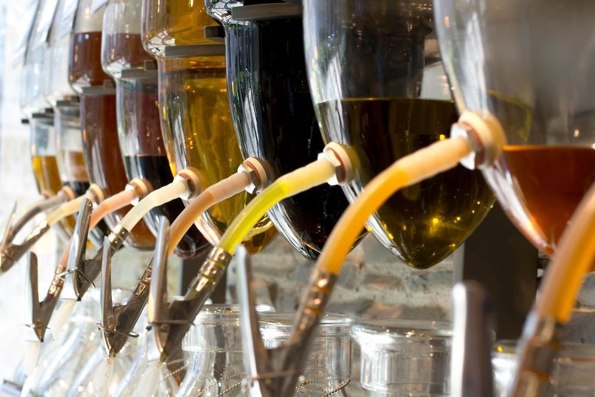 Les produits seront présentés dans des silos ou des grands contenants en verre et inox.