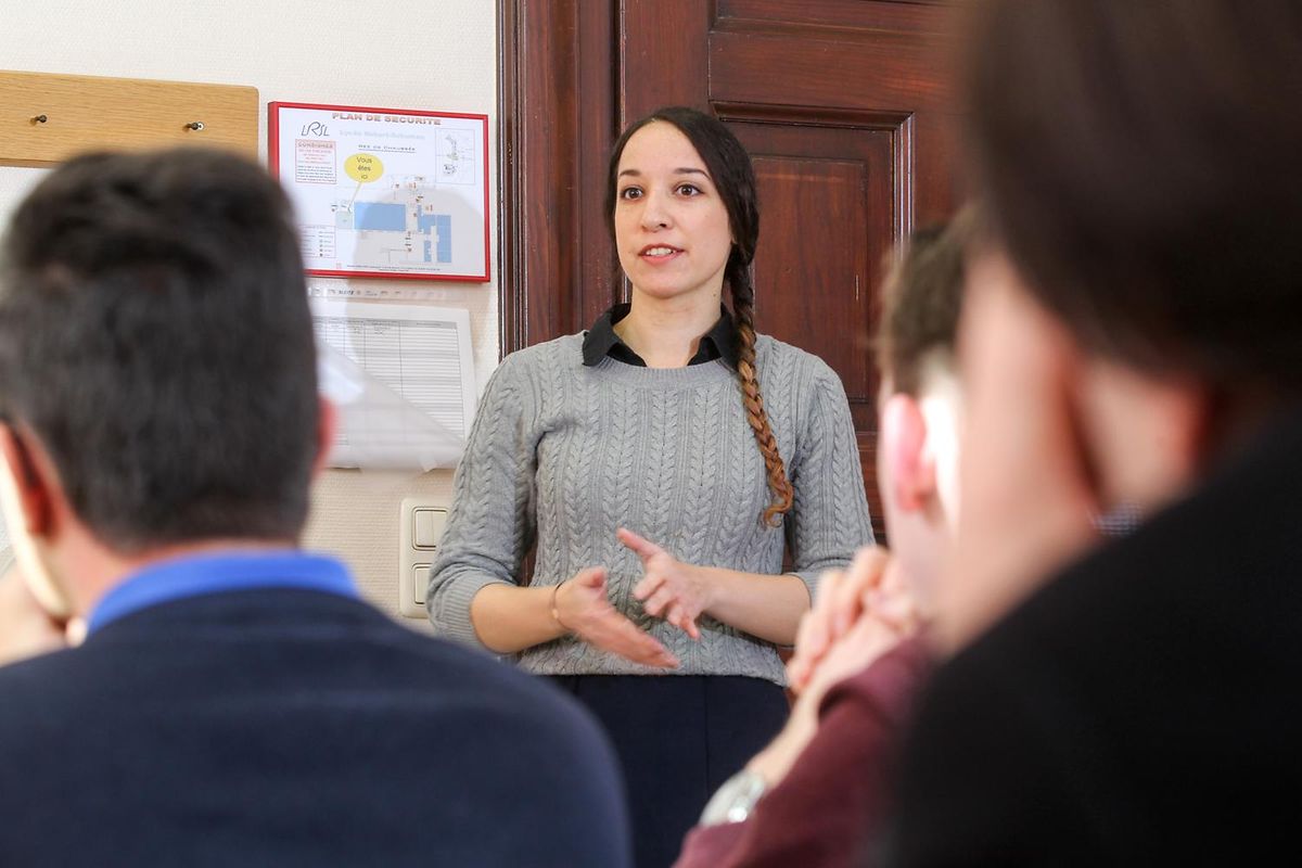 Fabienne Meiers entführte ihre Zuhörer auf eine Reise ins Mittelalter.
