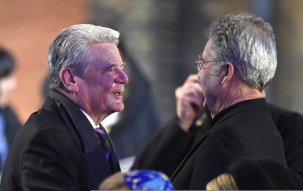 Der deutsche Präsident Joachim Gauck (l.) im Gespräch mit dem österreichischen Präsidenten Heinz Fischer.