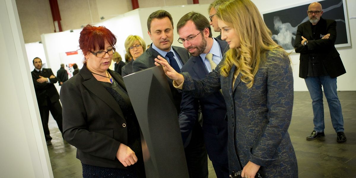 Grand Duc Héritier et Grande duchesse Héritière visite salon du CAL au hall Victor Hugo à luxembourg le 11.11.2016 Photo christophe Olinger